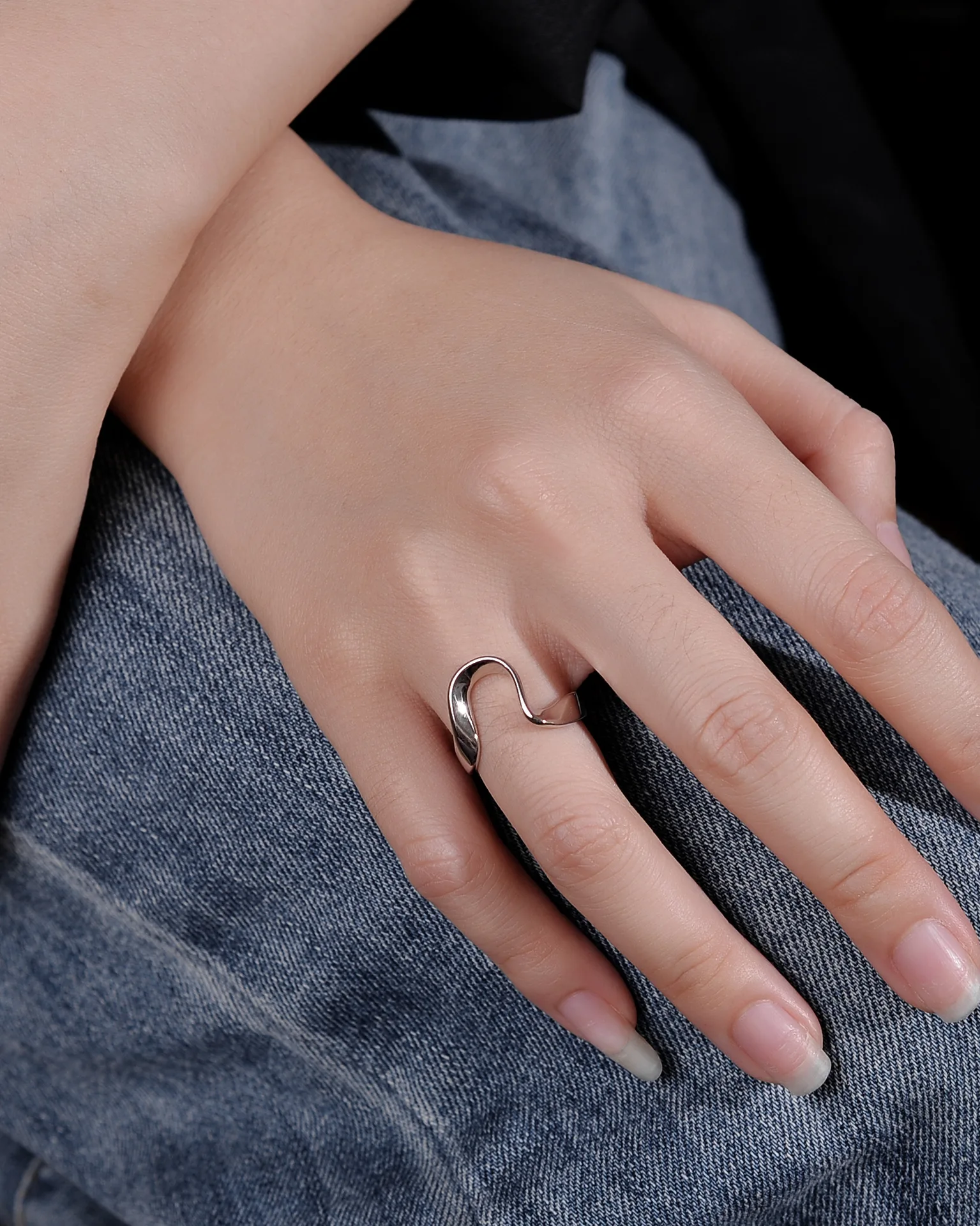 Korean Style S925 Sterling Silver Ring Female Ins Simple Non-Mainstream Irregular Line U-Shaped Cool Stall - Image 4