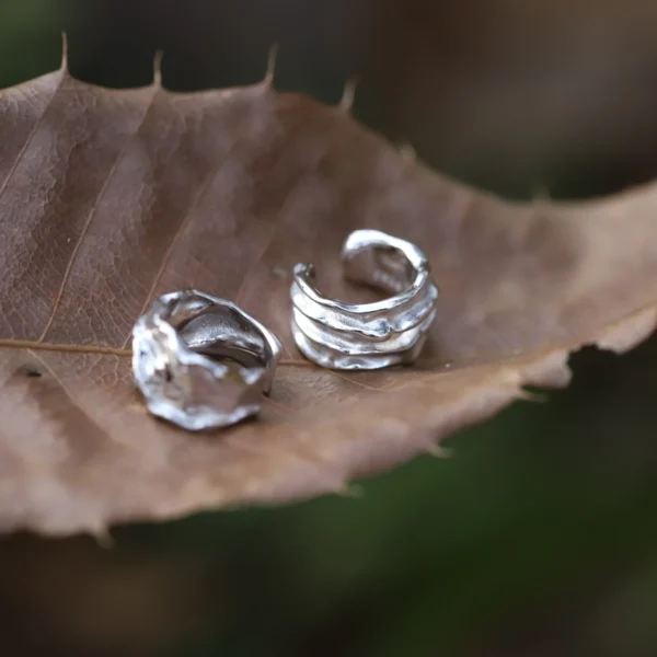 A Niche Instagram Personalized and Irregular Concave Convex Texture Hollowed Out Design S925 Pure Silver Ear Clip for Women