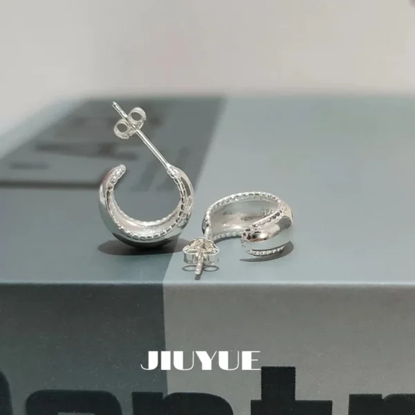 Whole Body 925 Sterling Silver C-Type Glossy Bead Edge Earrings Female Simple Temperament Niche Design Versatile Commuter