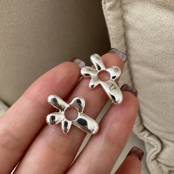 S925 Sterling Silver Niche Design Special-shaped Flower Earrings Simple Retro Ear Jewelry Retro Wholesale Jewelry