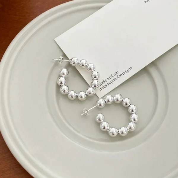 S925 Sterling Silver Premium Sense Heavy Industry Glossy Silver Ball C-shaped Earrings Stud Earrings Women Simple Daily Commute