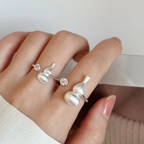 CHOZON | Whole Body S925 Sterling Silver Brushed Gourd Ring Female Niche Design Light Luxury High Sense Simple Index Finger Ring