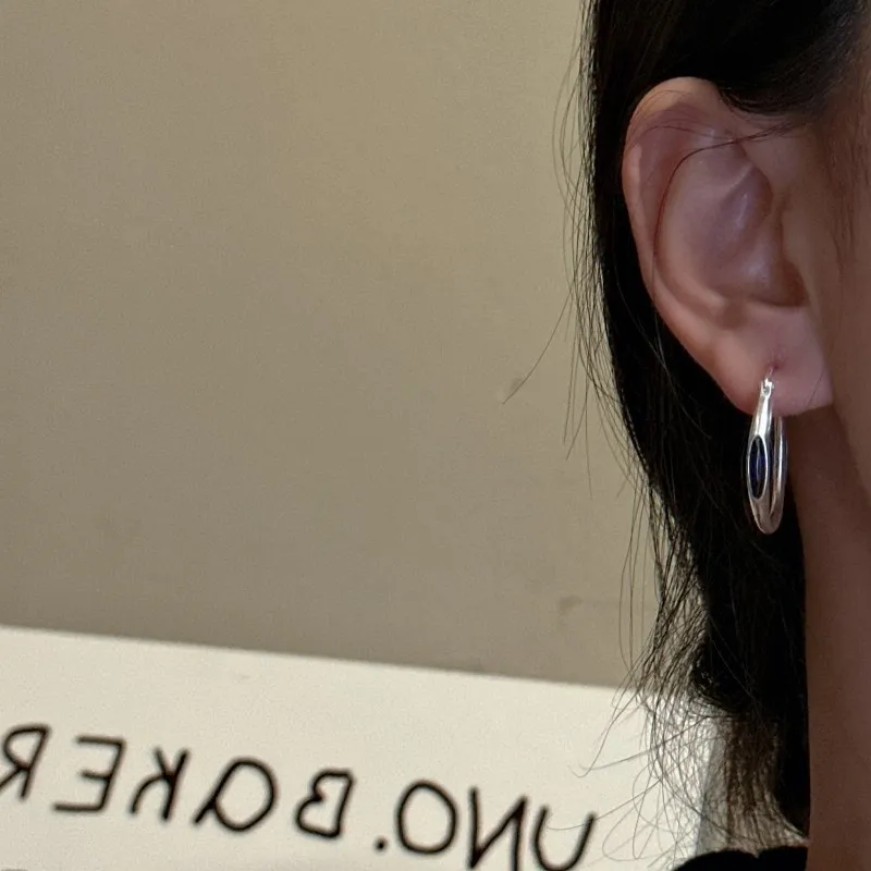 S925 Sterling Silver Korean Niche Design Sense Black Agate Earrings Korean Style Fashion Simple Texture Frosted Ear Jewelry. - Image 3