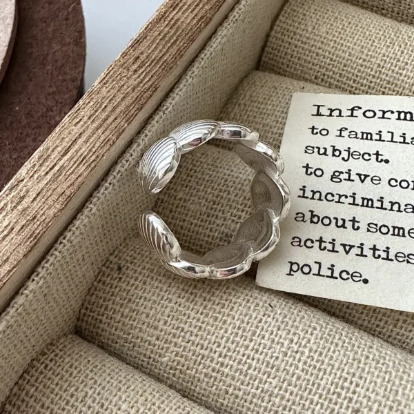 S925 Sterling Silver French Niche Design Sense Retro Shell Ring Japanese Blogger Simple Fashion Ring Wholesale