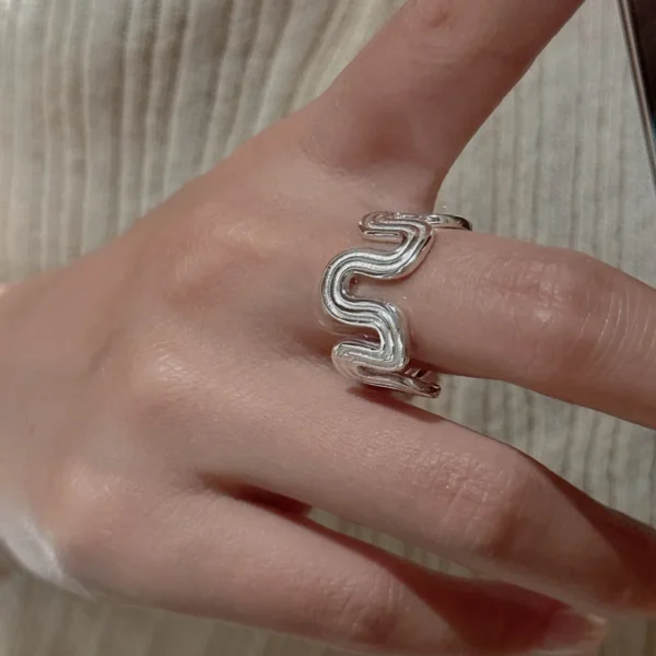 S925 Sterling Silver Niche Design Texture Lightning Bending Retro Simple Ring Fashion Ring Wholesale