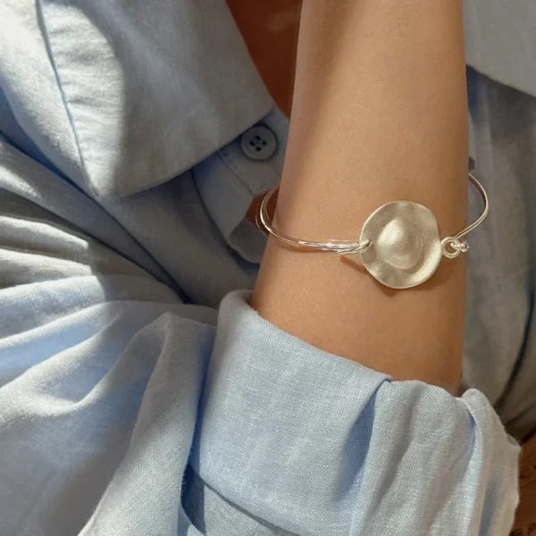 S925 Sterling Silver Spanish Niche Design Sense Retro Matte Simple Hand Japanese Fashion Personalized First Jewelry Wholesale