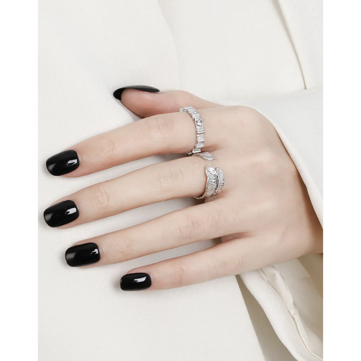New Niche Personality Couple Ring Ins Cold Style Cool Texture Striped Diamond-set S925 Sterling Silver Ring - Image 4