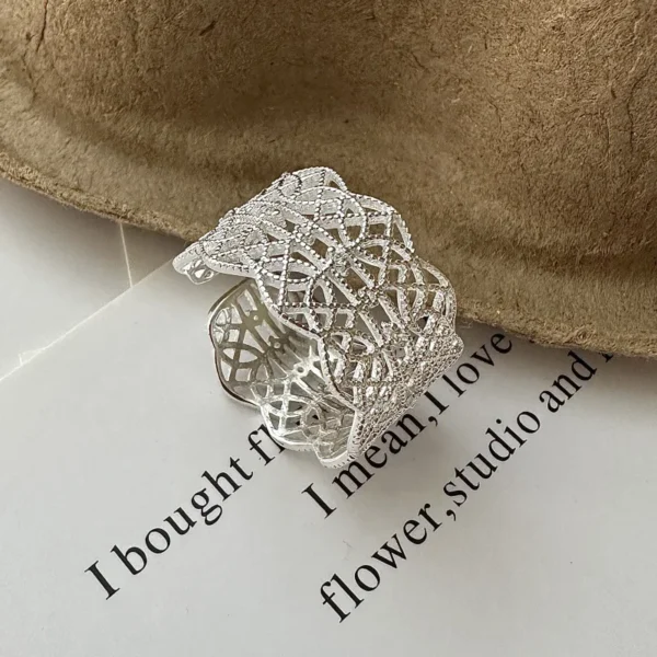 S925 Sterling Silver French Niche Design Sense Simple Texture Ring Japanese Style Fashion Court Lace Ring Wholesale