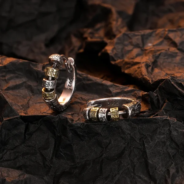 MLKENLY S925 sterling silver Retro Cool Style Tang Grass Ear Buckle Color Contrasting Personality Internet Celebrity Design