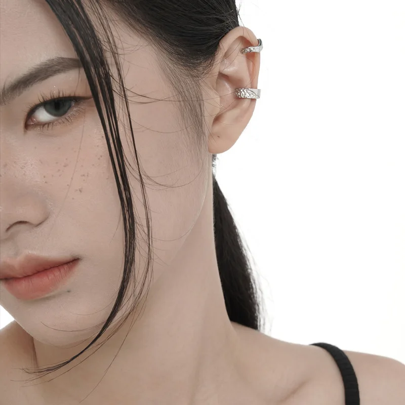 MLKENLY S925 sterling silver Texture ear clip, female personality trend, niche design, irregular ear hole free earrings - Image 2