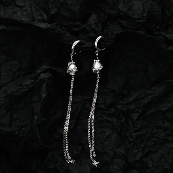 MLKENLY 1 PCS Korean exquisite tassel earrings, high sense, niche chain S925, pure white fungus clasp, cool temperament of women