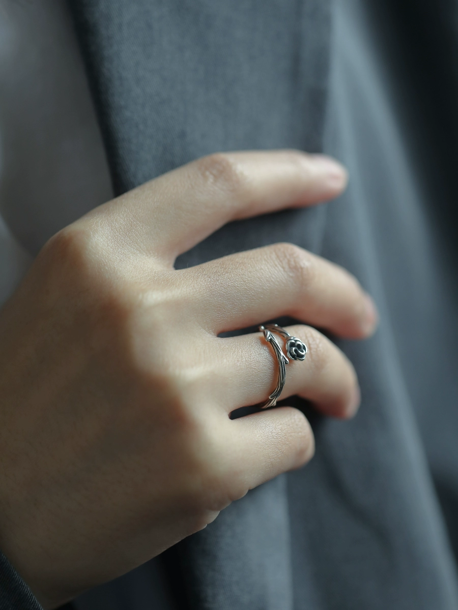 Pattern Veinsbrick "Thorn Flower" retro aged petals with thorns sterling silver S925 open adjustment ring - Image 2