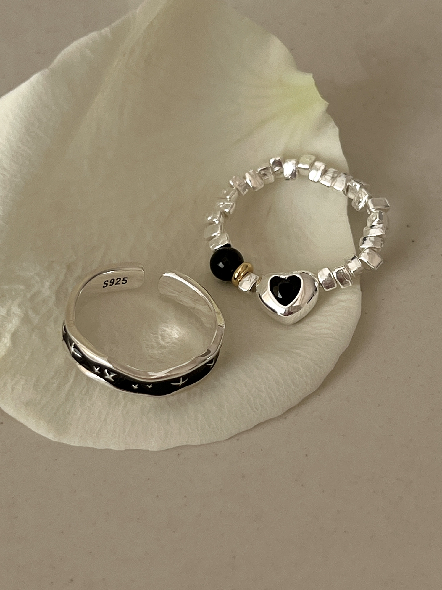 S925 sterling silver fashion ring female personality black agate love heartbreak silver elastic rope ring drip glaze starburst index finger ring