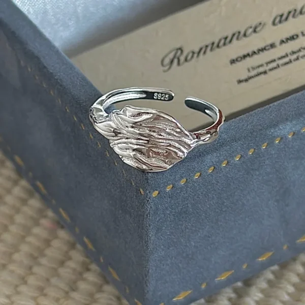[Cciris.Com] S925 Silver Textured Ring Japanese Vintage Minimalist Wholesale Stacking Jewelry for Women
